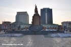 009-010_square_suhbaatar.jpg.small.jpeg