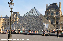 184_pyramide_paris
